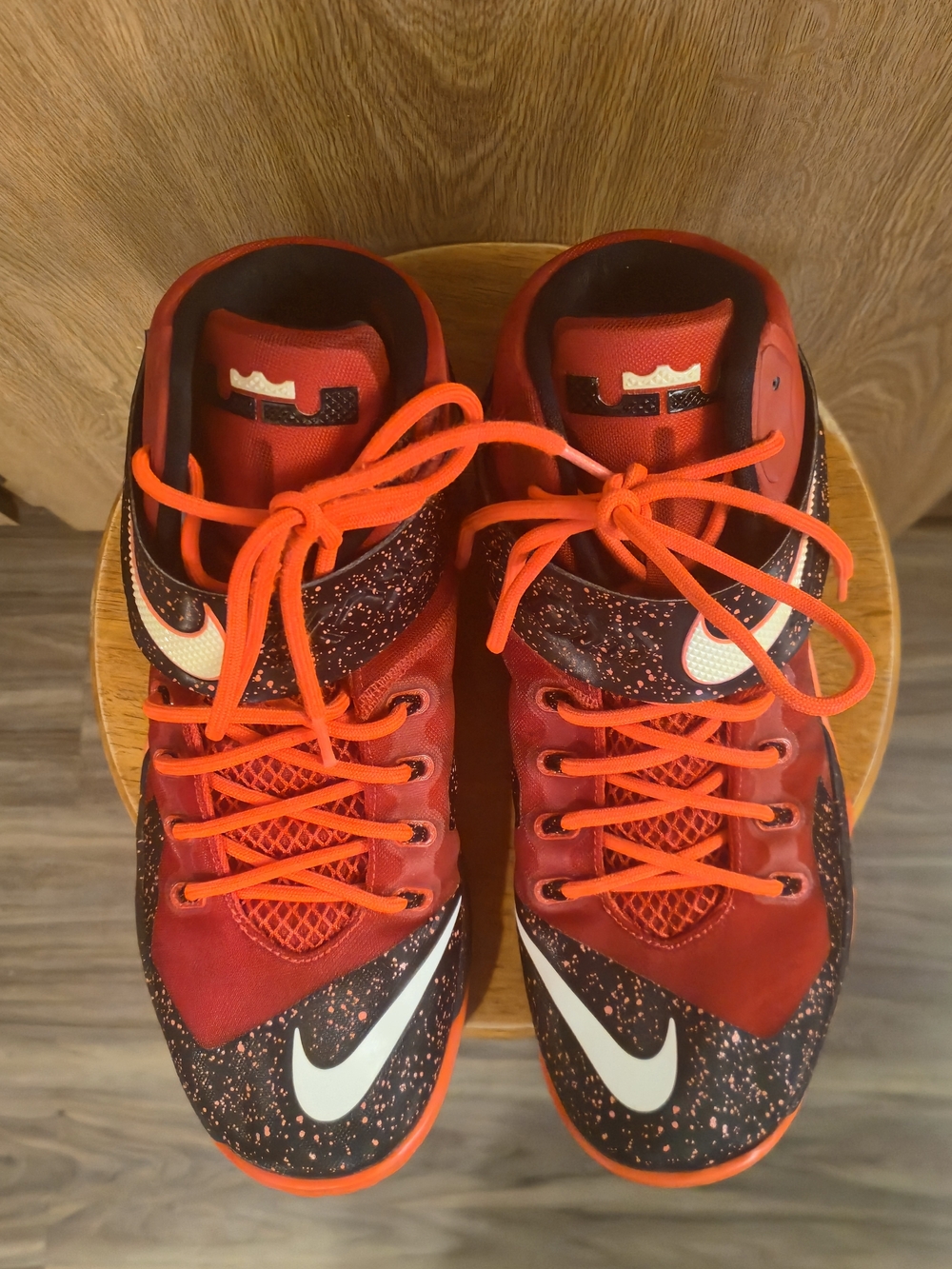 Nike LeBron Soldier 8 Basketball Shoes - Picture 7 of 7